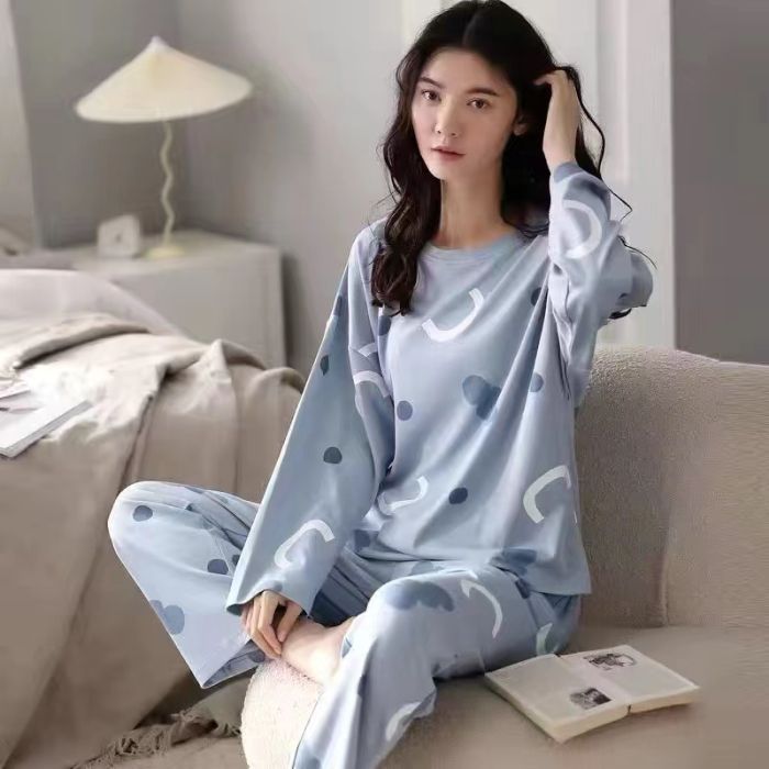 Cute cartoon new pajamas women's crew neck milk silk loose can be worn outside loungewear set