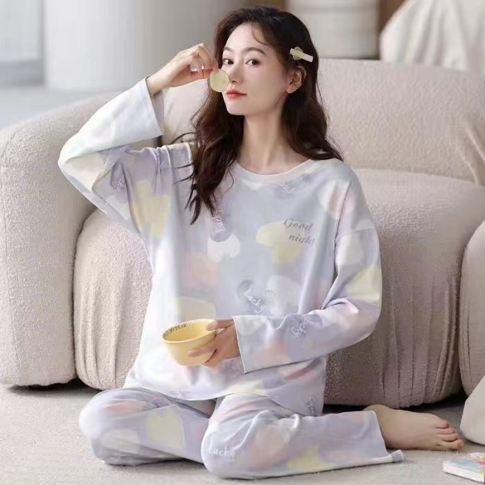 Cute cartoon new pajamas women's crew neck milk silk loose can be worn outside loungewear set